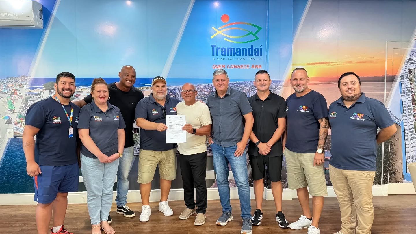 Na tarde desta sexta-feira (27/03), o prefeito Juarezinho e o vice-prefeito Claudiomir receberam o deputado estadual Rodrigo Lorenzoni para a entrega oficial de uma emenda parlamentar destinada ao município de Tramandaí.